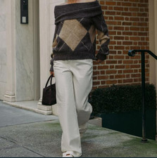 Pull Gris motifs en forme de
