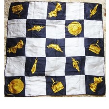 Foulard CHANEL Carré taille