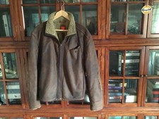 BLOUSON CUIR MAT COULEUR CHOCOLAT TYPE BOMBERS VINTAGE DE HUGO BOSS TAILLE XL.