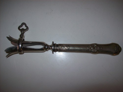 Ancienne pince gigot avec - à,