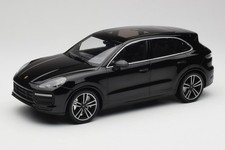 155066070 Porsche Cayenne 958 Turbo S Black Minichamps 1/18