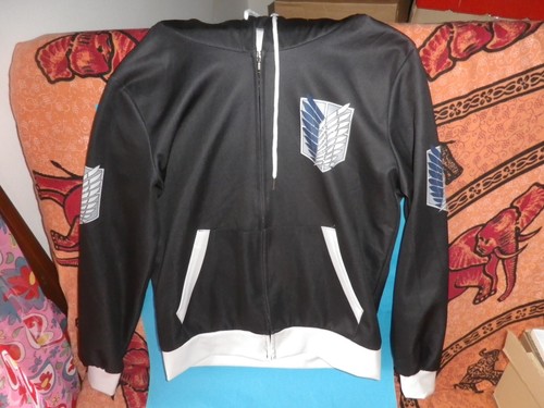 Gilet capuche attaque des - capuche,