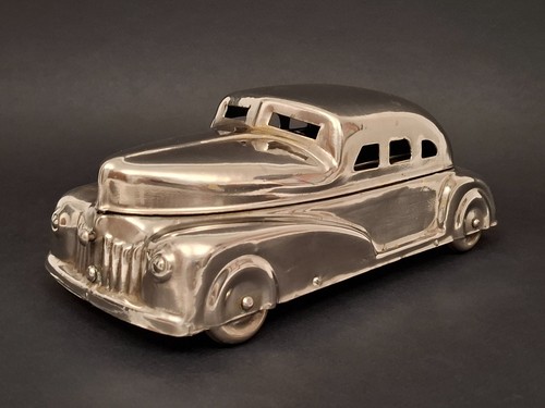 Voiture americaine boite - americaine, a