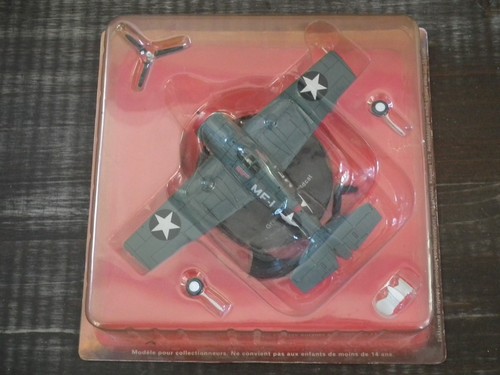 Avion métal miniature - ,