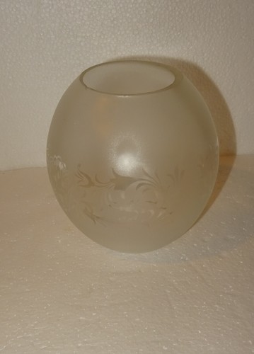 Boule legerement ovalise - boule,