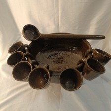 Service En Terre Vernissée Queimada Gallicienne Louchette, 8 Tasses Et Pot.