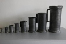 8 anciennes mesures ETAIN zinn