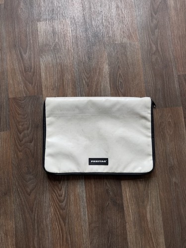 Freitag f82 mac - mac, 15”