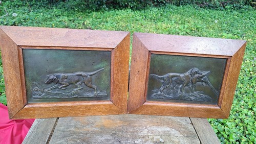 Deux scènes bronze chien