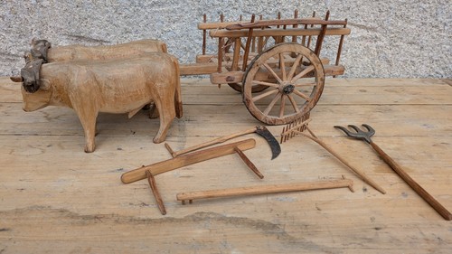 Charrette sculptée bois - sculptée,