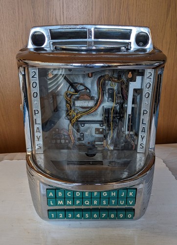 Wurlitzer 5210 wallbox - 5210, serial