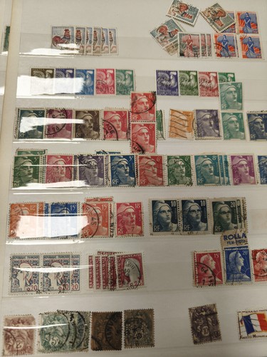 Lot anciens timbres