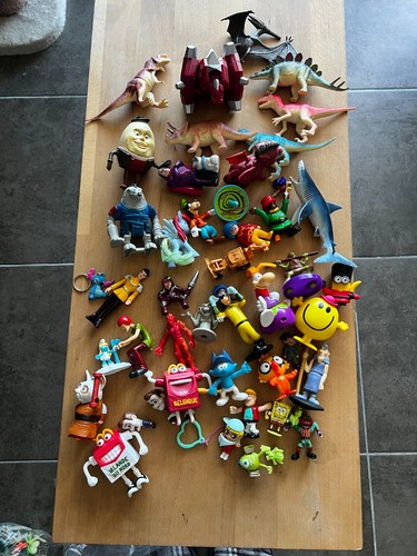 Lot figurines happy meal