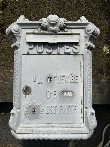 Boîte aux lettres poste - lettres, la