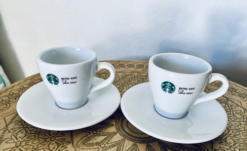 Lot petites tasses à - de, 2