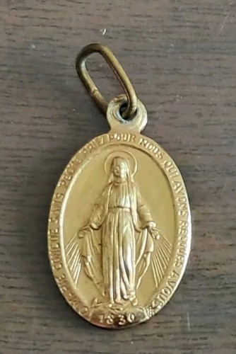 Médaille pendentif religieuse - médaille,
