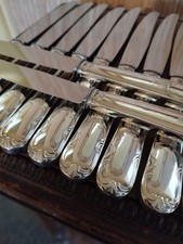 12 Couteaux de Table Décor de Feuillages en Métal Argenté