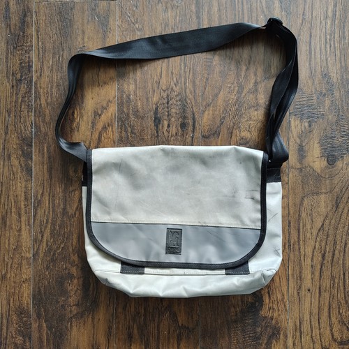 Chrome industries messenger - chrome,