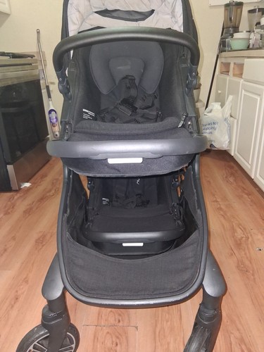 Nuna stroller we - it, a