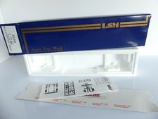 LSM 5658 BOITE VIDE VOITURE