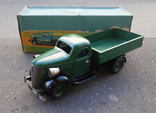 Camion type Berliet Chevrolet plateau ridelles mécanique en tôle VEBE (1950)