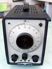 Synthétiseur analogique à lampes Trogotronic Valkyrie