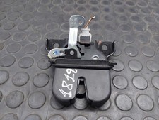 8L0827505E serrure de hayon