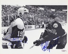 STEVE YZERMAN Signed RED WINGS