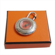 Authentique boussole cadenas