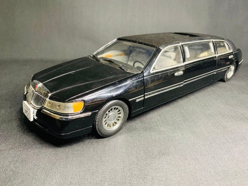 Star lincoln limousine - star,