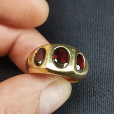 Magnifique Bague Plaque Or Et 3 Grenat Taillés T55