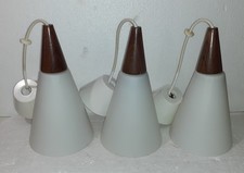LOT DE 3 SUSPENSIONS