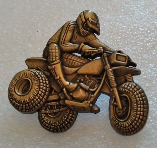 Pin trike tricycle - pin's,