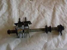 Axe roue arrière origine pour