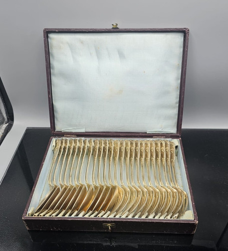 1900 service couverts en - 24,
