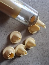 Seringue à patisserie vintage années 70 avec 6 embouts - jaune seventies 