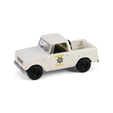 1/64 1964 Harvester Scout Demi Cab California Highway Patrol Chaud Poursuite