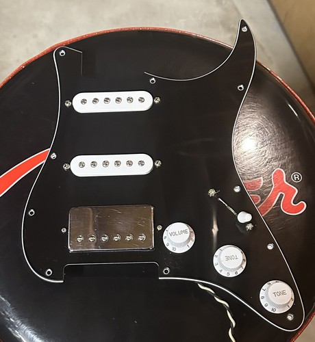 2009 fender squier hss - squier, loaded