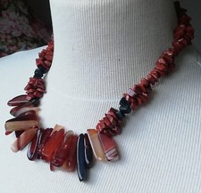 Collier ancien en perles d'