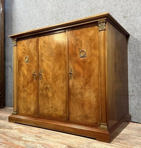 élégant buffet style - Élégant,