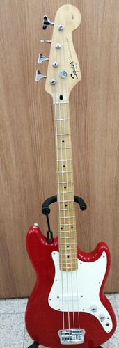 Squier electric bass - bass, bronco