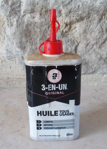 Ancien bidon huile - d'huile, burette