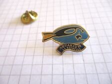  AQUARIUM LA ROCHELLE FISH TANK VINTAGE LAPEL PIN BADGE us6
