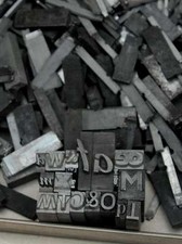 3,7 kg caractères en plomb