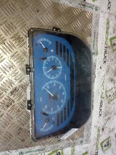 Compteur vitesse tableau de - de,