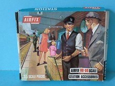 Boite Soldats Airfix, Station Accessories,Train, Civils,Figurines 1/72, Vintage 