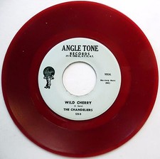 Chandeliers 45 Cerise Sauvage