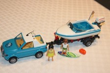 PLAYMOBIL PICK UP JEEP AVEC REMORQUE BATEAU SURFEUR FIGURINE