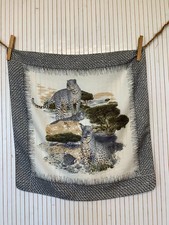 Petit foulard carré de soie