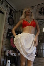 JOLI  jupon nylon vintage